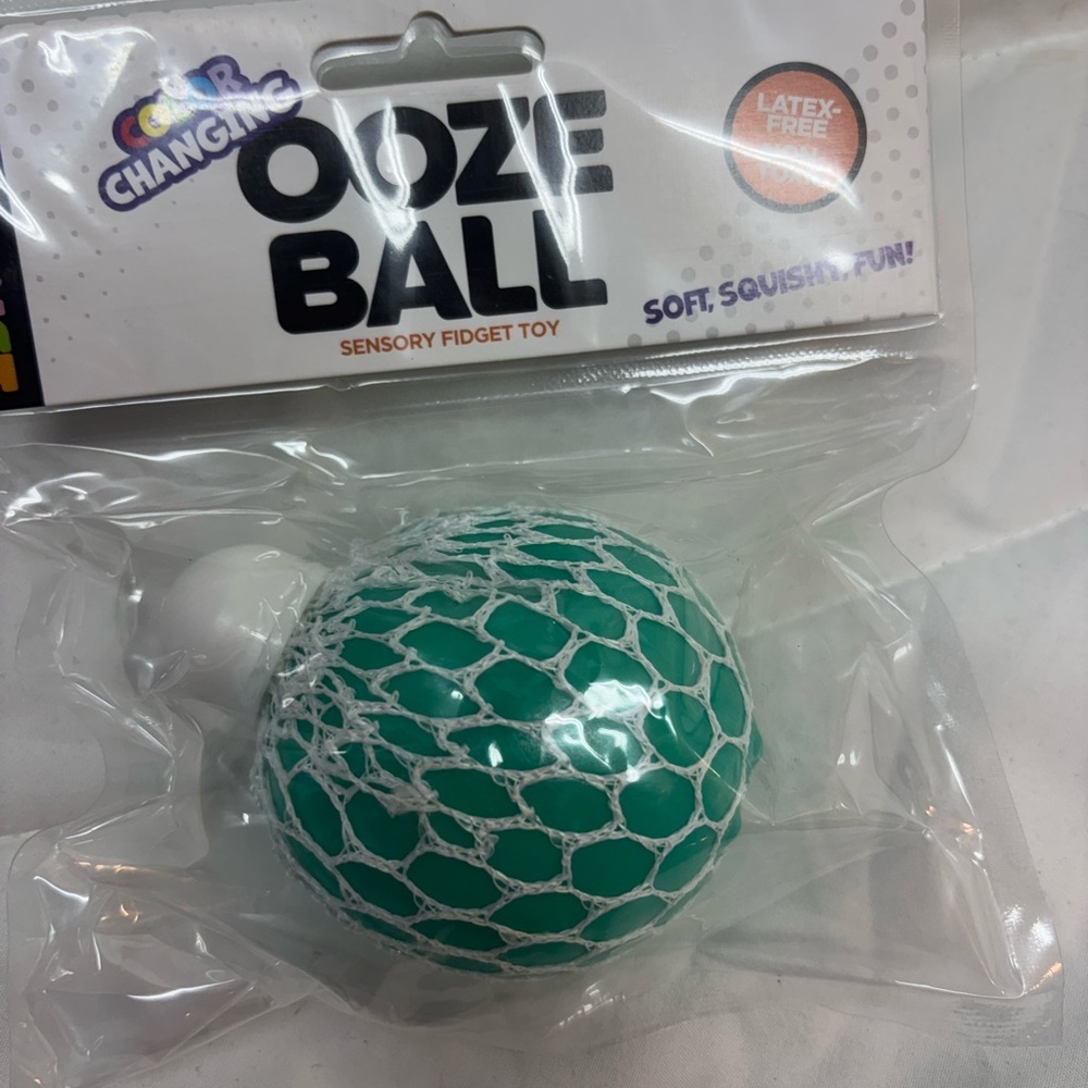 NWT Color Changing Ooze Ball Sensory Fidget Toy- Toy Planet teal and green